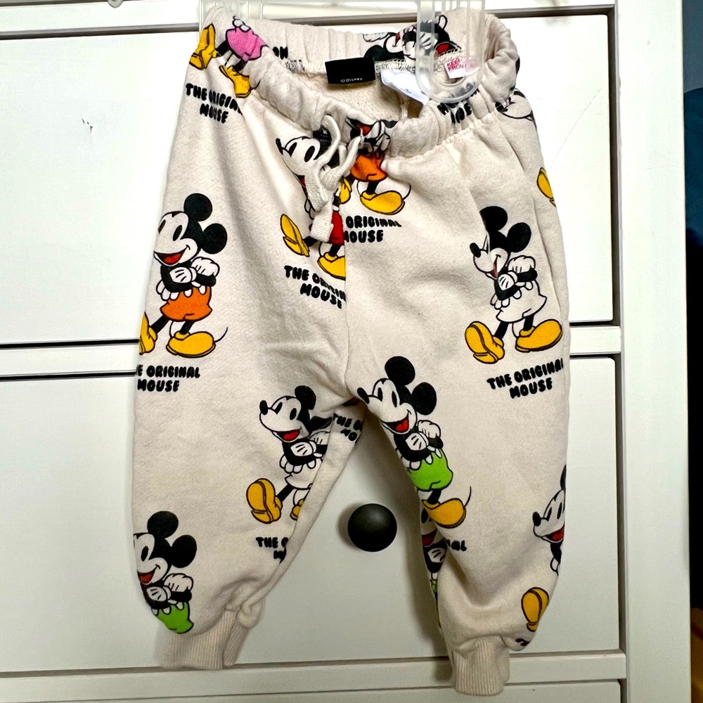 ZARA Mickey Mouse Joggers ✨